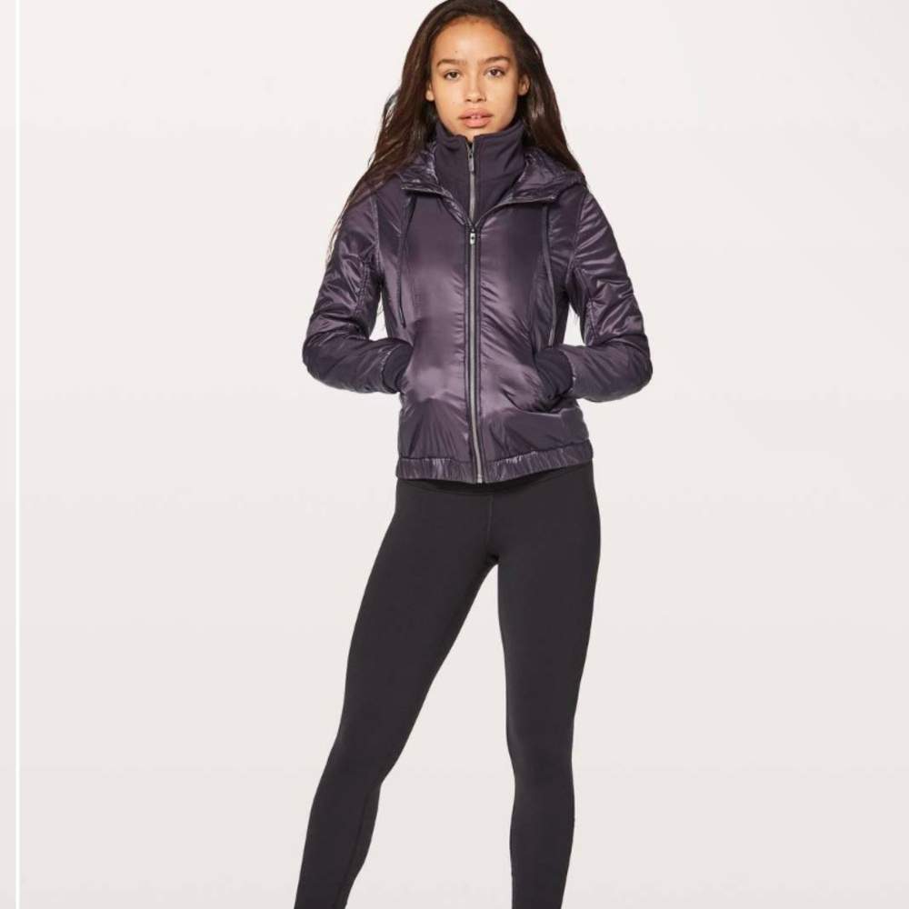 Lululemon Scuba Hoodie Glyde in Boysenberry Size 6